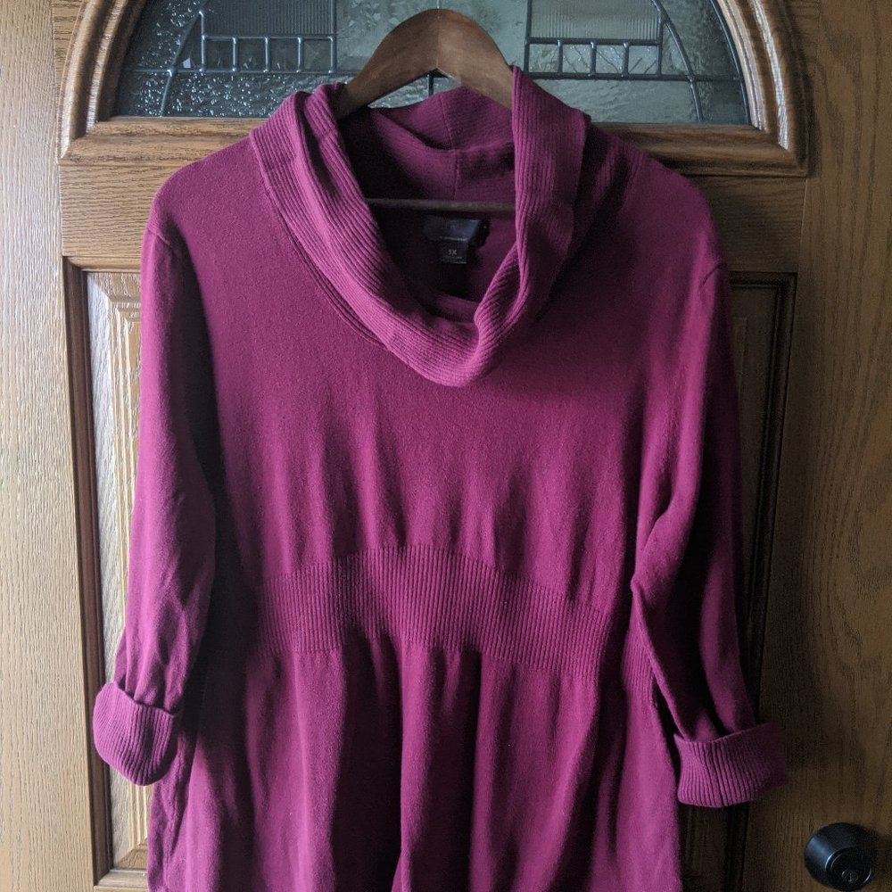 Maternity 3/4 sleeve sweater